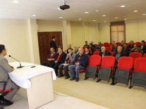 Azdavay Kaymakamı Esnaflarla Toplantı Yaptı