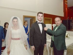 Üzülmez, Personelini Mutlu Gününde Yalnız Bırakmadı