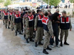 Elazığ’da 20 Kişilik Hırsızlık Çetesi Adliyeye Sevk Edildi