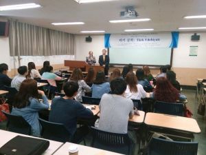 Rektör Kılıç, Kore Hankuk University Of Foreign Studies Türkoloji Bölümünde Ders Verdi