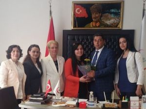 AK Parti’li Kadınlardan Hemşirelere Kutlama