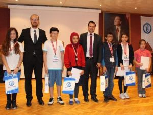 BÜ’de Okuma Yarışması Yapıldı