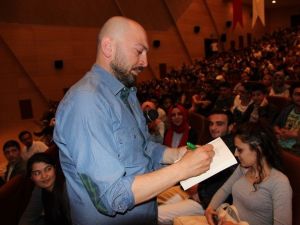 Komedyen Ceyhun Yılmaz’dan Kitap Fuarı’na Davet