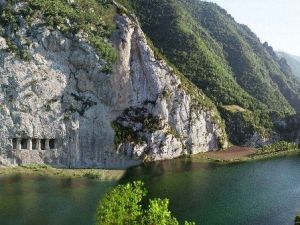 Bafra Kültürel Mirası, Salıpazarı Kaya Mezarlarıyla Turist Çekecek