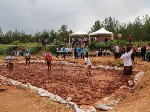 Şehitkamil Belediyesi Ve Gaziantep Üniversitesinden Dev Spor Şenliği