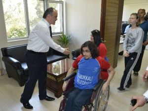 Pamukkale Belediyesi’nden Engelli Basket Takımına Destek