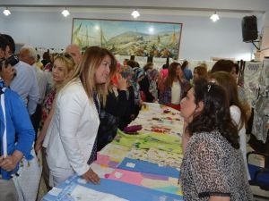 Ceyhan’da Kursiyerlerin Yılsonu Sergisi