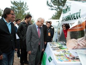 Şenlikler Coşturuyor