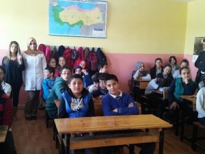 Gönüllü Öğrenciler Çevre Eğitimlerini Tamamladı