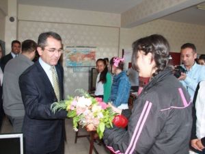 Öğrenciler Davet Etti Emniyet Müdürü Okulu Ziyaret Etti