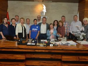 Başkan Böcek’ten Ziçev’e Destek Sözü