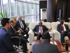 Akan, Afrikalı Büyükelçileri Ağırladı