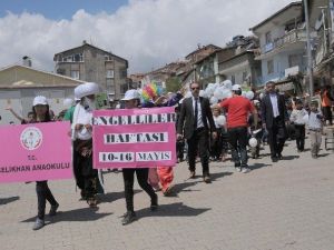 Çelikhan’da Engelliler Yürüyüşü