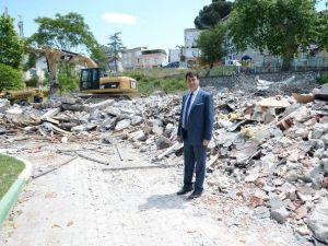 Demirtaş’a Modern Meydan