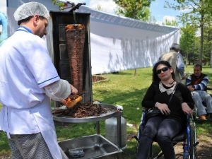 Büyükşehir’den Engellilere Piknik