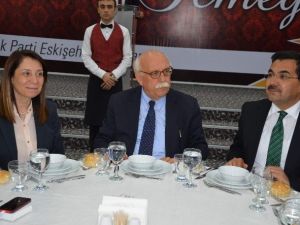 Bakan Avcı Eskişehir’de “Vefa Yemeği”ne Katıldı