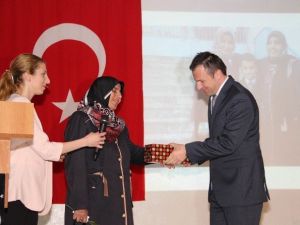 Karabekir Ortaokulu’ndan Anneler Günü Programı