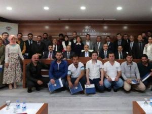 Girişimcilik Eğitimi Alan Kursiyerlere Sertifikaları Verildi