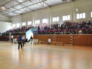 Minikler, Bu Kez Engelleri Ortadan Kaldırmak İçin Yarıştı