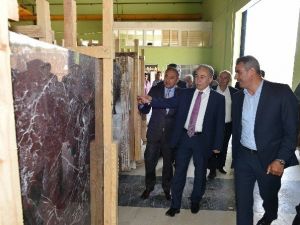 Vali Büyük Büyük, Aosb’deki Fabrikaları Ziyaret Etti