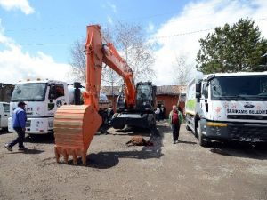 Sarıkamış Belediyesi Makine Parkını Yeni Araçlar Alındı