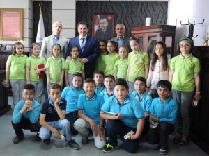 Metristepe İlkokulu Öğrencileri Başkan Bakıcı’yı Ziyaret Etti