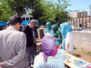 İmam Hatip Orta Okulu Öğrencilerinden Resim Sergisi
