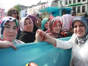 AK Parti Trabzon Milletvekili Adayı Köseoğlu’ndan MHP’li Akşener’e Destek