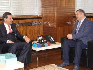 Hisarcıklıoğlu, Mustafa Çelik’i Ziyaret Etti