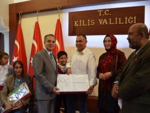 Vali Tapsız’dan Engelli Vatandaşlara Hediye