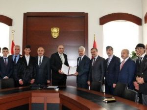 “İşim Hazır Projesi”nde İmzalar Atıldı