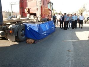 İzmir’de 23 Yaşındaki Kızın Feci Ölümü