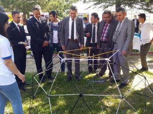 Akşehir Anadolu Lisesi’nden TÜBİTAK Fuarı