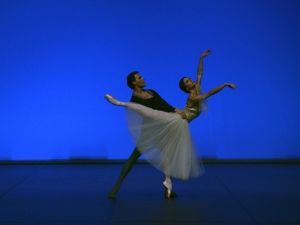 Bale Yıldızları Büyüledi