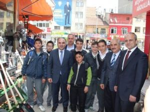 Kastamonu Valisi Tosya’da Jandarma Komutanlığı Ve Esnafı Ziyaret Etti