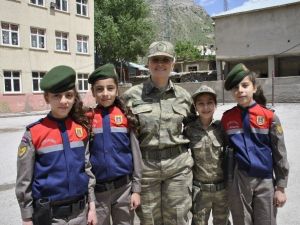 Jandarma Ekipleri Ve Öğrenciler Denetim Yaptı