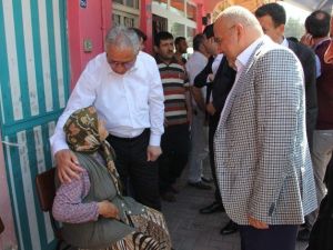 Namal, Sıkmadık El , Gezmedik Kapı Bırakmıyor