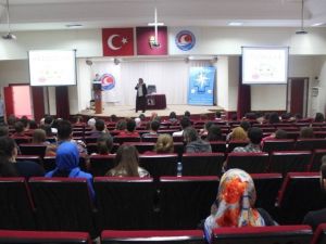 Rukiye Orhan’dan "Hayatı Keşfet" Konferansı