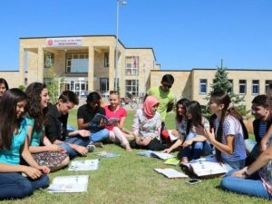 Yunus Emre Enstitüsü’nden 300 Öğrenci İle Kültür Köprüsü