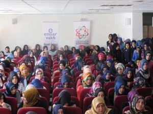 Öğrencilere Namaz Konulu Seminer