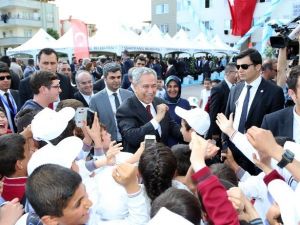 Arınç, Fadıoğlu İmam Hatip Ortaokulu’nun Açılışını Yaptı