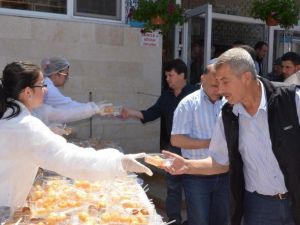 Bozüyük Belediyesi’nden 2000 Kişilik Lokma İkramı