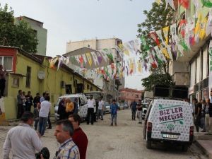 Tekirdağ’ın Saray İlçesinde Vatandaşlar Ve HDP’liler Arasında Gerginlik Yaşandı