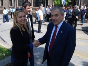 Aydın’da Adaylar Arasında Demokrasi Şöleni Yaşanıyor