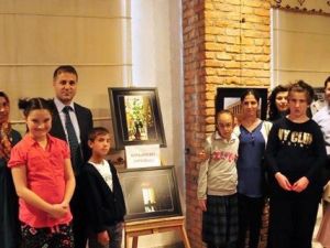 Engelsiz Yüreklerden Fotoğraf Sergisi