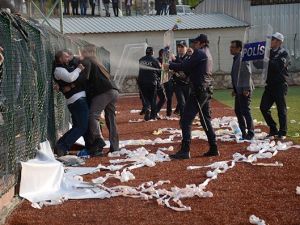 Osmaneli’deki 1. Amatör Futbol Ligi Müsabakasında Çıkan Olaylar