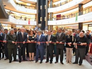 Başkentten Gazikent’e ‘Ebru Ve Kaat’ı Sergisi Açıldı