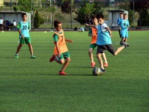 Aliağa Bahar Futbol Turnuvasının Şampiyonları Belli Oldu