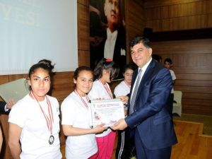 Şehitkamil’de Engelleri Aştılar Başarılara Koştular