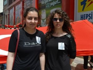 Gençlik Yürüyüşünde Rabia Unutulmadı